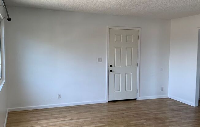 1 bed, 1 bath, 556 sqft, $1,950