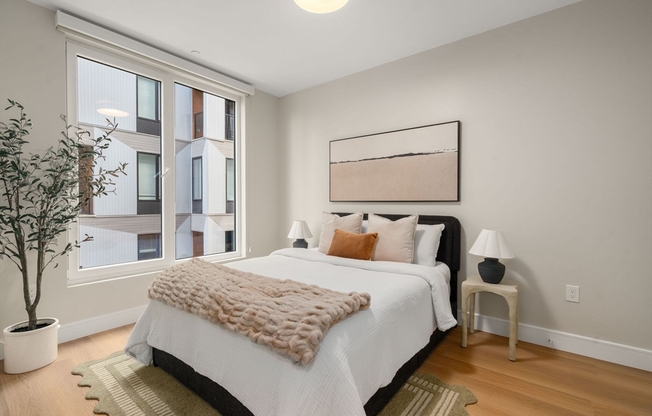 3 beds, 2 baths, 1,099 sqft, $4,300, Unit 507