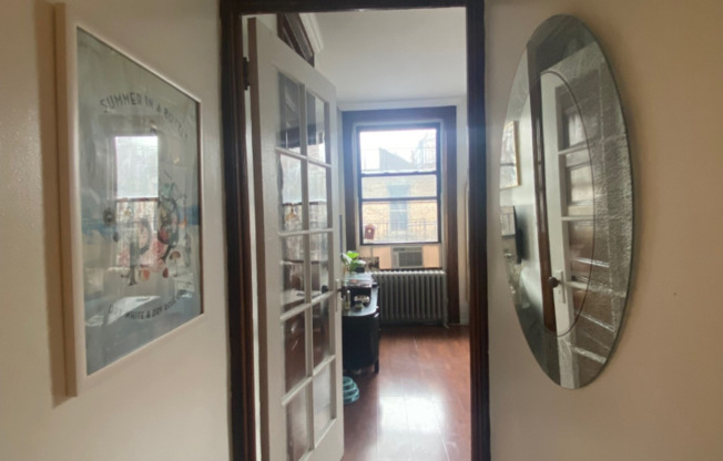 217 E 83 ST