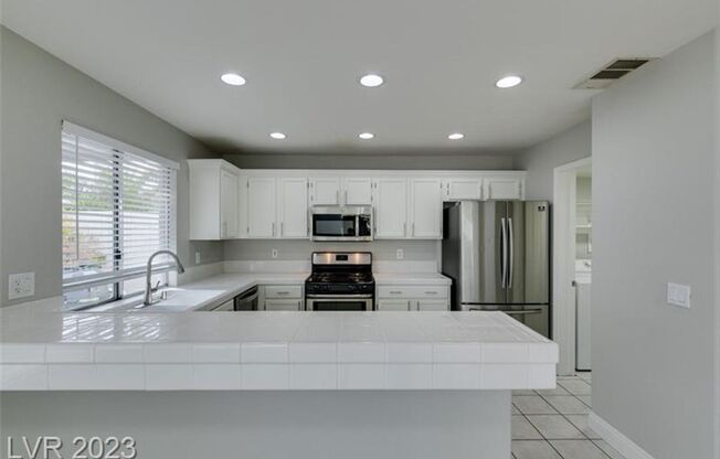 STUNNING 2 STORY HOME IN SUMMERLIN WITH POOL 89134