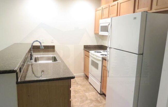 3 beds, 2.5 baths, 1,279 sqft, $2,195, Unit Unit A