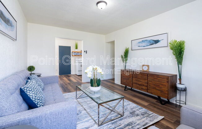 739 S BEVERLY