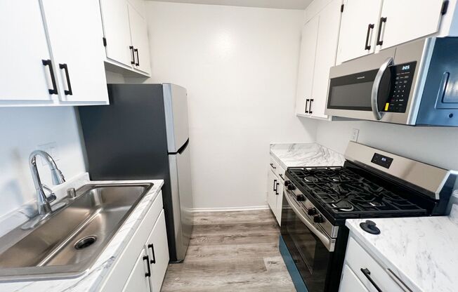 1 bed, 1 bath, 646 sqft, $1,995, Unit 0208
