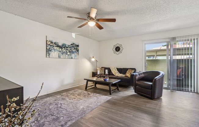 2 beds, 2 baths, 1,006 sqft, $1,550, Unit S2008