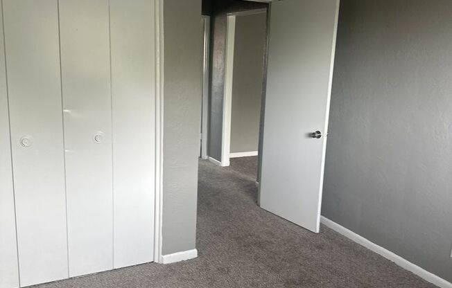 2 beds, 1 bath, 750 sqft, $970, Unit B07 1060 14