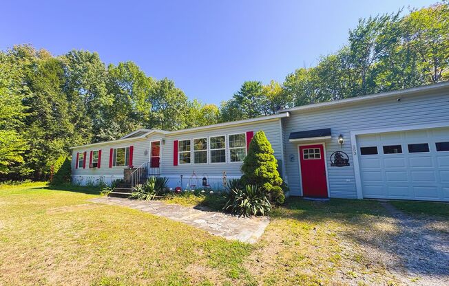 Quaint 2 Bed 2 Bath Home