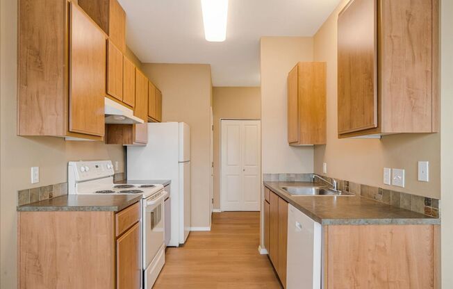 2 beds, 2 baths, 1,005 sqft, $1,400, Unit 5945-201