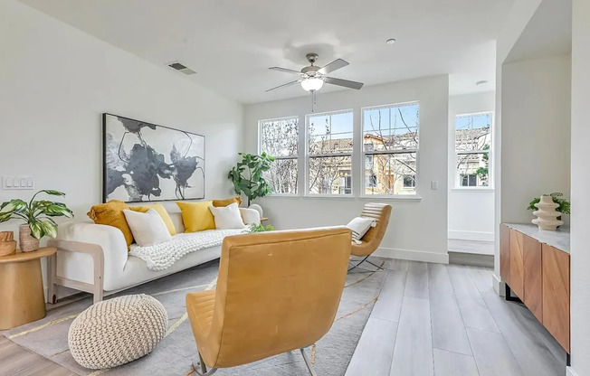 Amazing 3 bed 2 Bath Townhome!