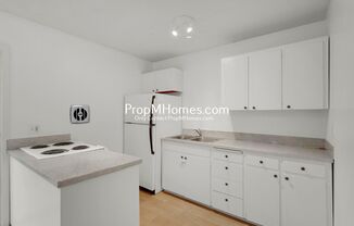 Updated 2BR in the Heart of Oregon City - NEW PHOTOS