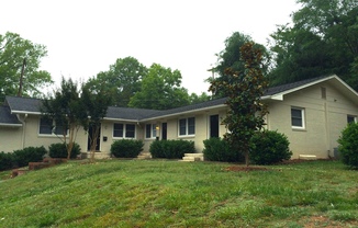 2-bedroom apartment close to campus