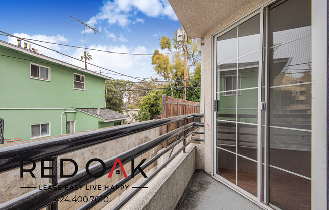 4320 S CENTINELA AVE