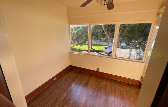 2 beds, 1 bath, $3,100