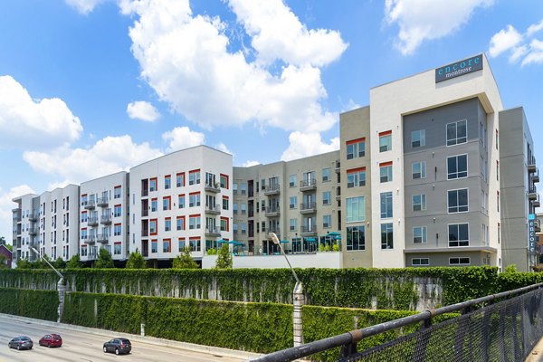 Encore Montrose Apartments in Houston