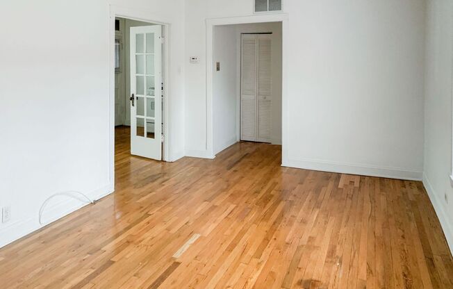 1 bed, 1 bath, 645 sqft, $2,100, Unit 3523-3E