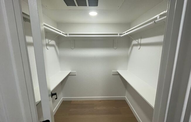 1 bed, 1 bath, 748 sqft, $2,840, Unit E-306