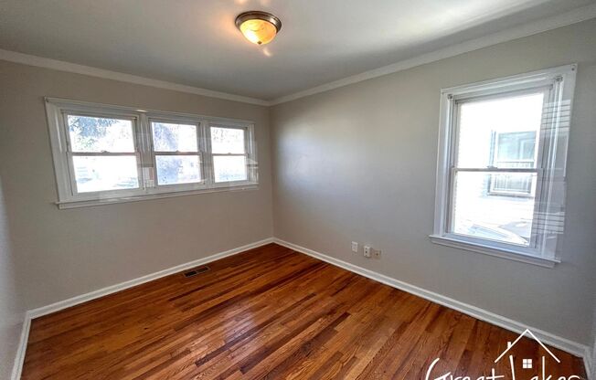 2 beds, 1 bath, $1,150