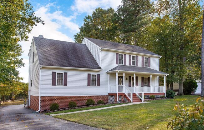 PRISTINE COLONIAL IN ASHBROOK