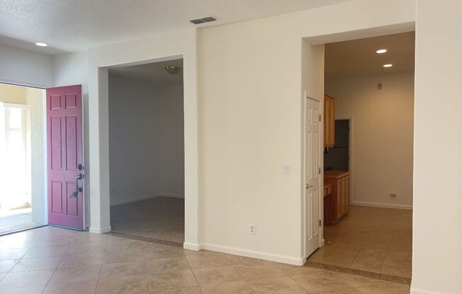 West Roseville 2100sqft, 3 Bedroom (office/den) 3 Car Garage, Single story, Open Floor Plan, fireplace,  close to schools and shopping