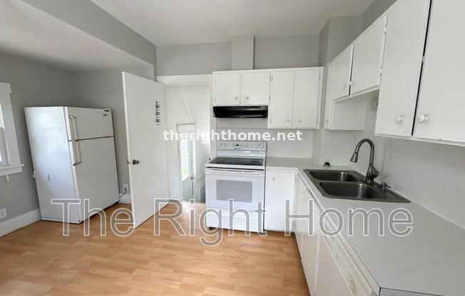 3330 N 59 ST