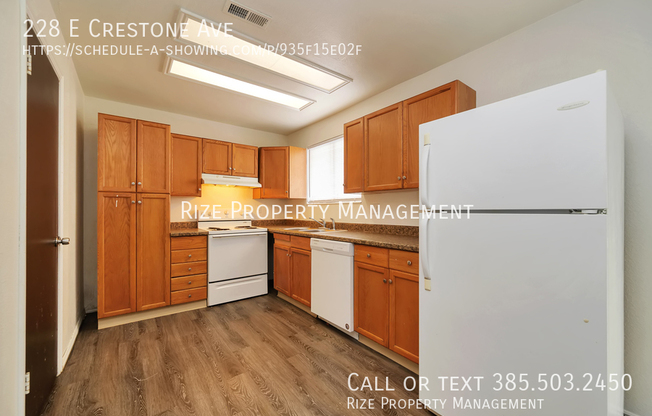 228 E CRESTONE AVE