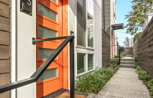 3Bd/1.75Ba Seattle Townhouse