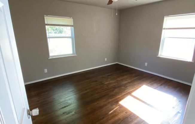 Gorgeous 3 Bed, 2 Bath Home with Modern Upgrades!