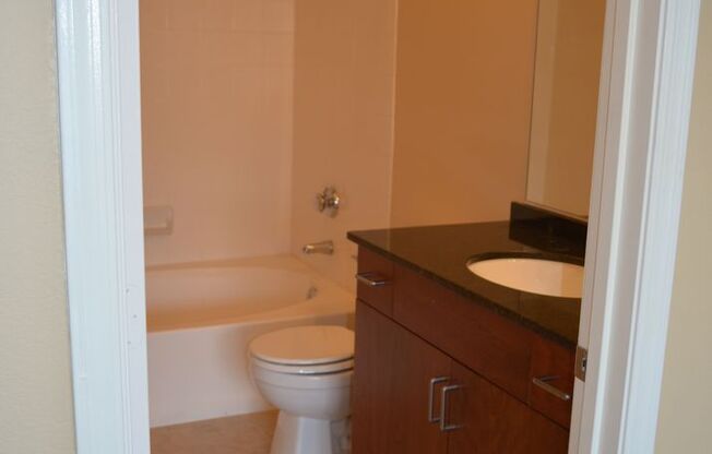 2 beds, 2.5 baths, $2,200, Unit # 2133