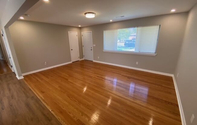 Freshly Renovated 4 Bedroom, 3 Bathroom in the heart of Chattanooga!