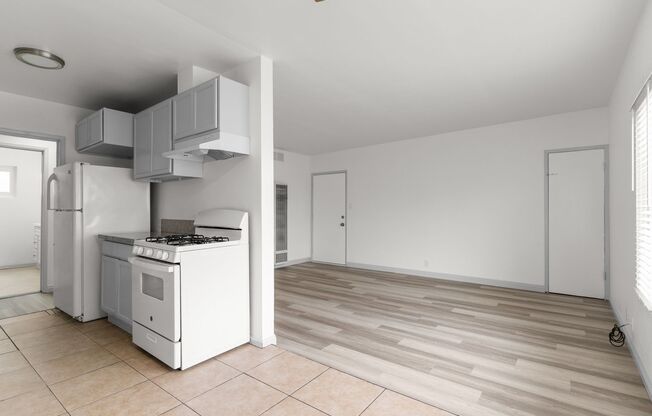 1 bed, 1 bath, 614 sqft, $1,695, Unit 20