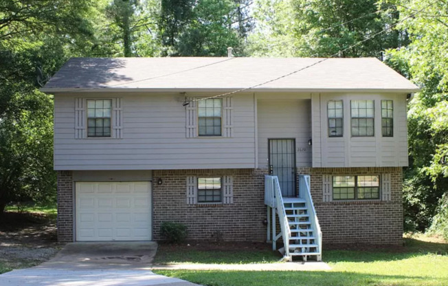 3 bed and 3 bath in Decatur!