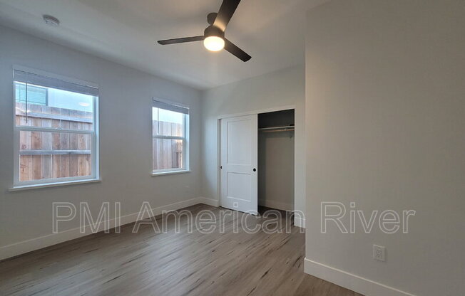 1221 UPTOWN ALY