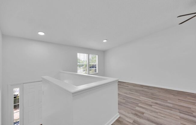 FREE RENT FOR THE MONTH OF NOV 25 | RENOVATED 3 BEDROOM 2 BATHS TOWNHOME