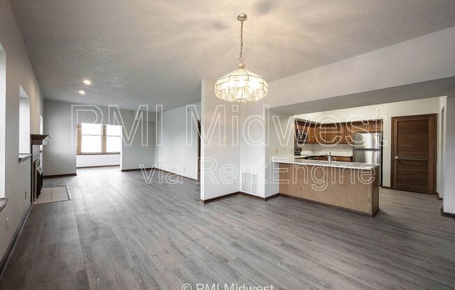 2 beds, 2 baths, 1,525 sqft, $1,199, Unit 1a