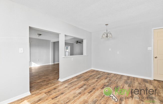 3 beds, 1 bath, $1,000