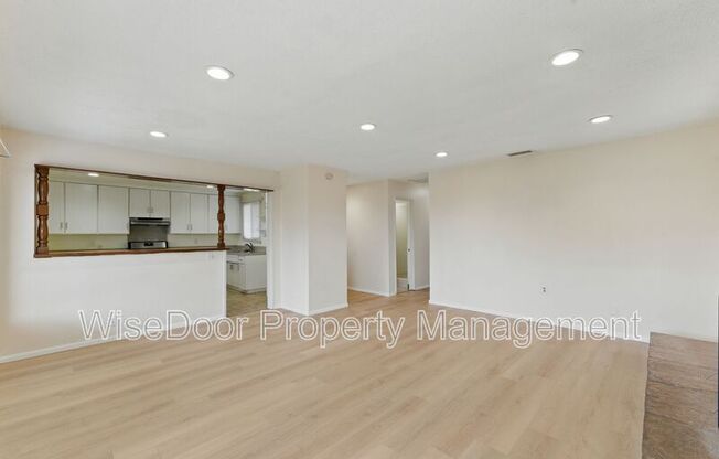 1114 STOVALL AVE