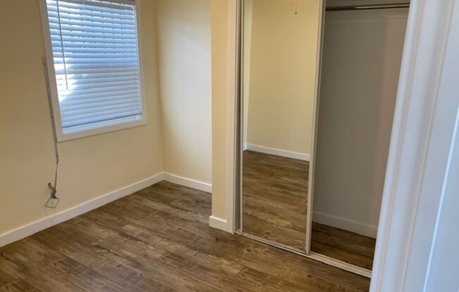 2 beds, 1 bath, 800 sqft, $2,050, Unit C1