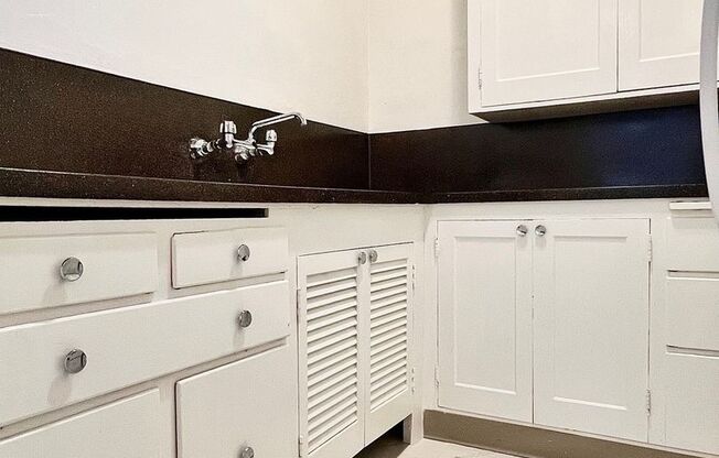 Studio, 1 bath, 467 sqft, $1,030, Unit 207