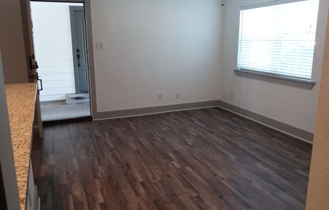 2 beds, 2 baths, $1,695, Unit # 209