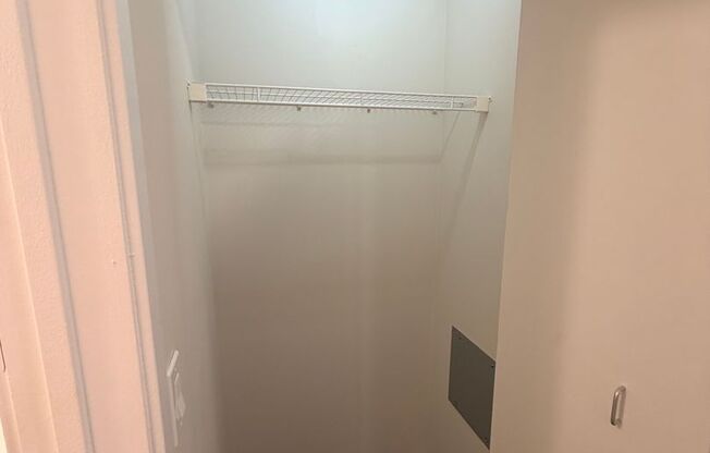 1 bed, 1 bath, $1,650, Unit 905