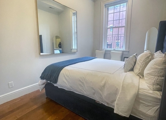 288 COMMONWEALTH AVE