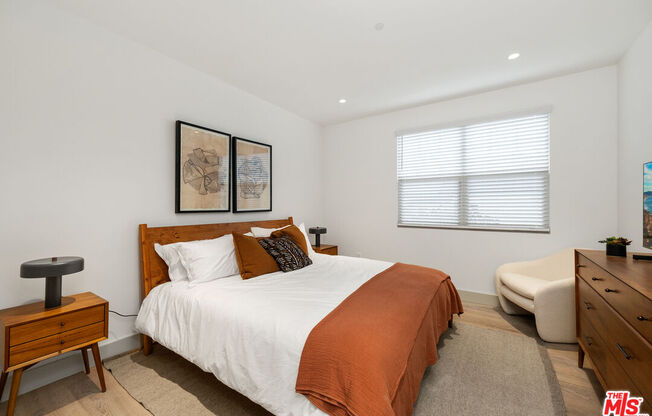 2 beds, 2 baths, 1,160 sqft, $5,395, Unit 107