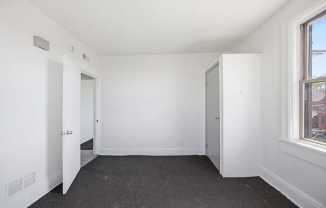 805-807 Bayonne Ave