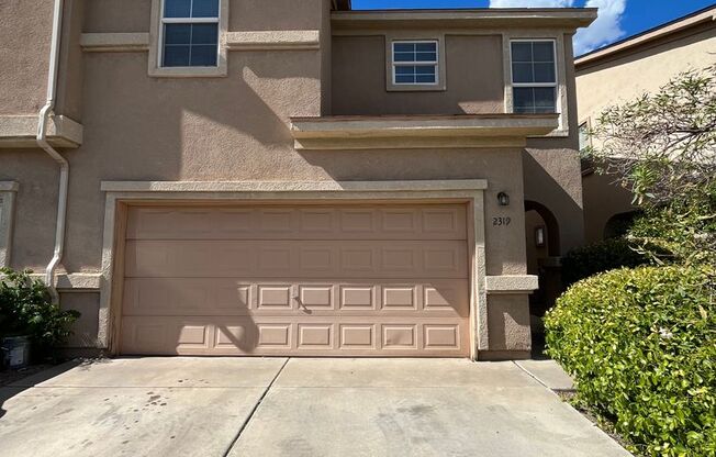 Spacious 3 Bedroom 2.5 Bathroom Home In Victory Hills!