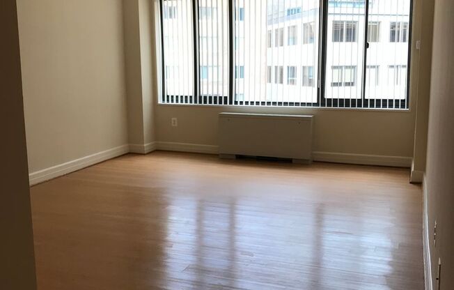 Studio, 1 bath, 440 sqft, $2,400, Unit 0720