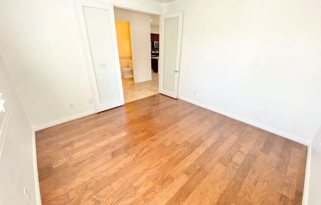 Ultra-Efficient 3 Bed / 2.5 Bath Inspirada Home with Fully Paid-Off Solar Panels!