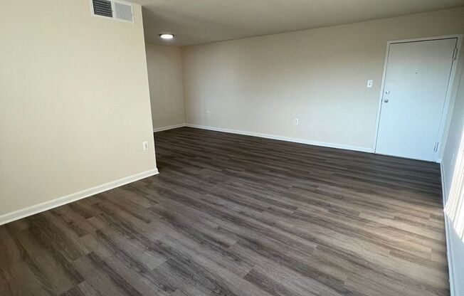 2 beds, 1 bath, 800 sqft, $1,700, Unit 2510-303