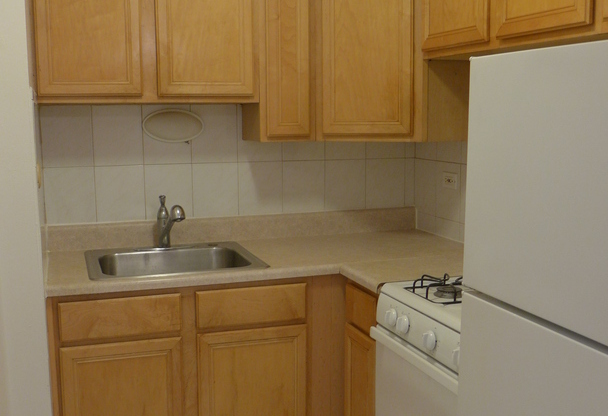 1 bed, 1 bath, 640 sqft, $1,525, Unit 317
