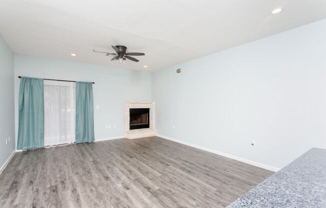 2 beds, 1 bath, $1,150