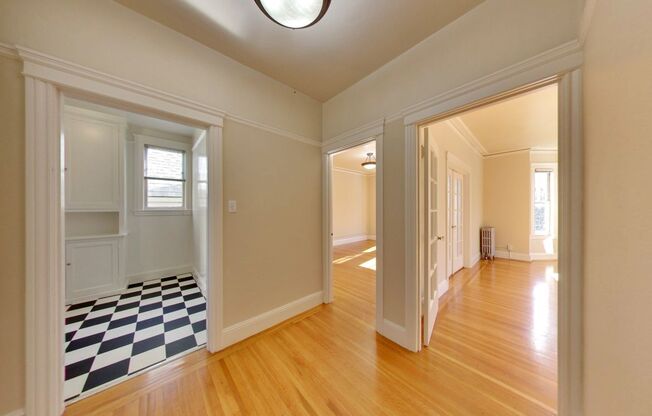 830 Hayes Street (1321R)