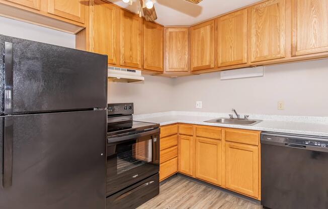 2 beds, 1 bath, 860 sqft, $1,089